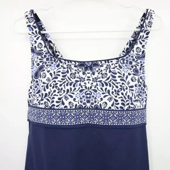 NWOT Lands End Navy Blue White Pattern Swim Tankini Top Underwire Size 8 - Picture 2 of 8